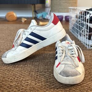 Adidas VL Court 3.0 in Red and Blue